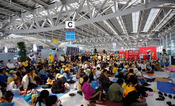 thaiairportprotest.jpg