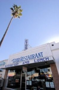 Post image for TV Show “Terriers” Filming Again at Newport Ave Restaurant